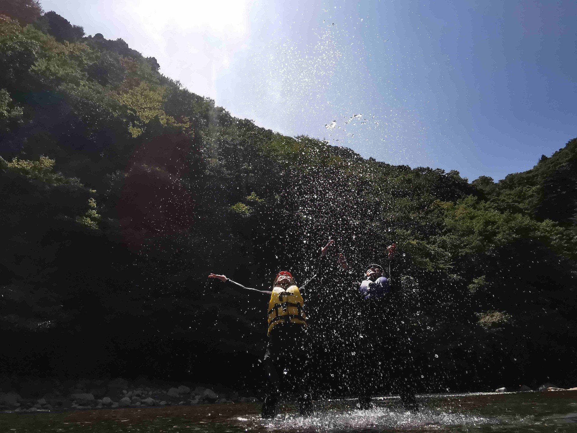 関西・滋賀県神崎川でキャニオニング