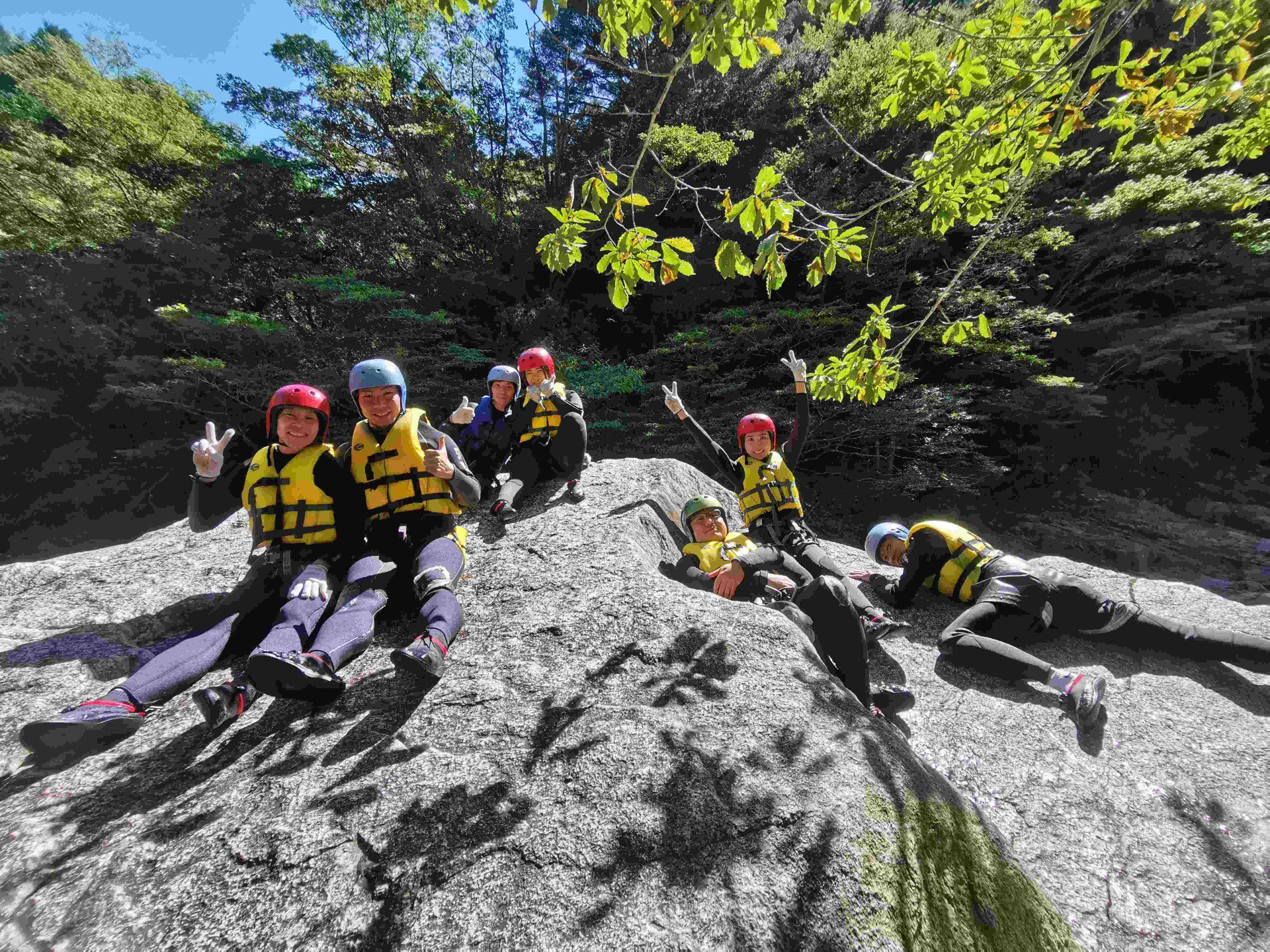 関西・滋賀県神崎川でキャニオニング